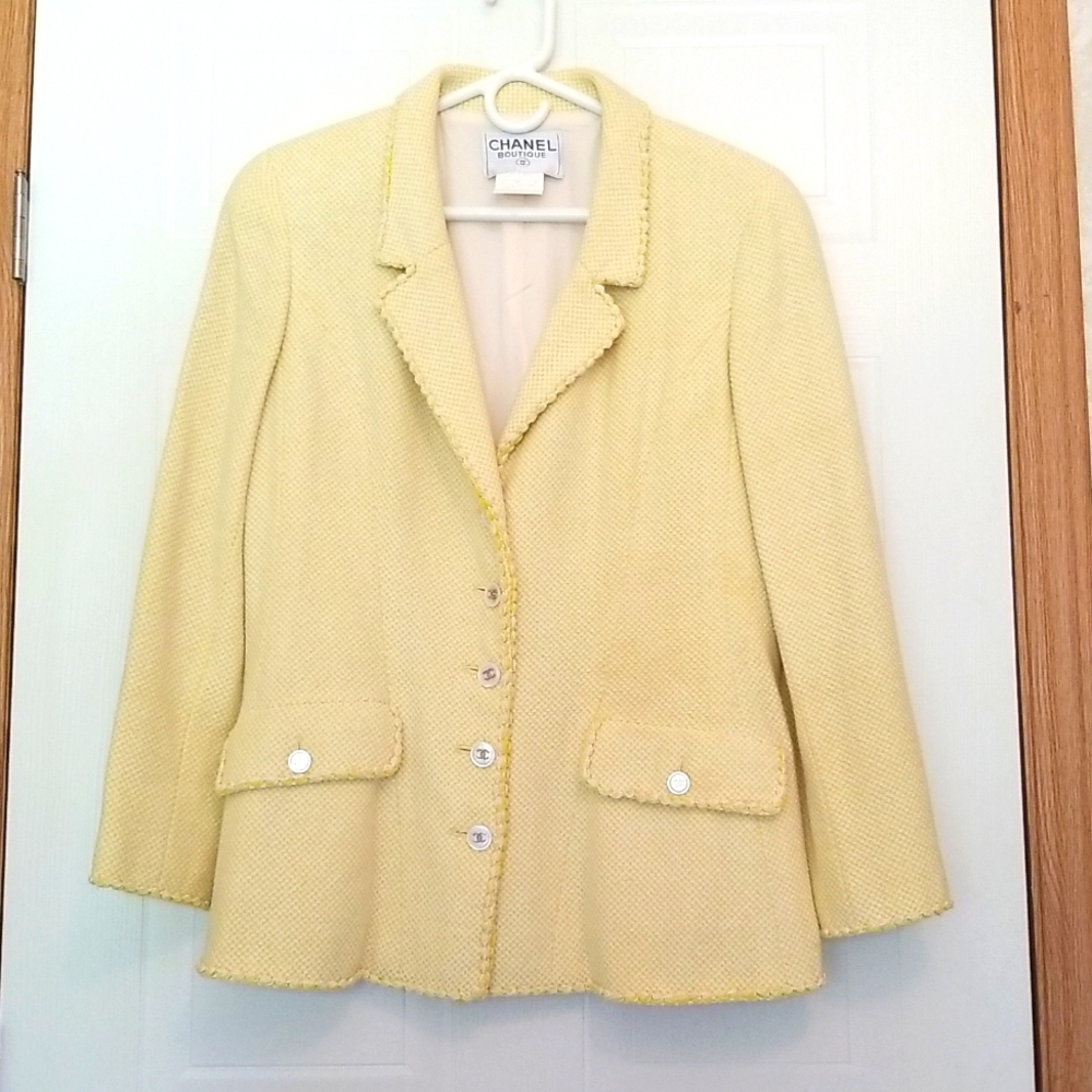 Chanel Boutique Tweed Jacket